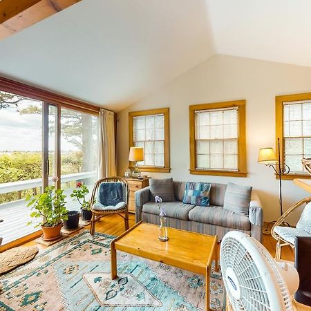 Sunset On The Vineyard Villa Vineyard Haven Exterior photo