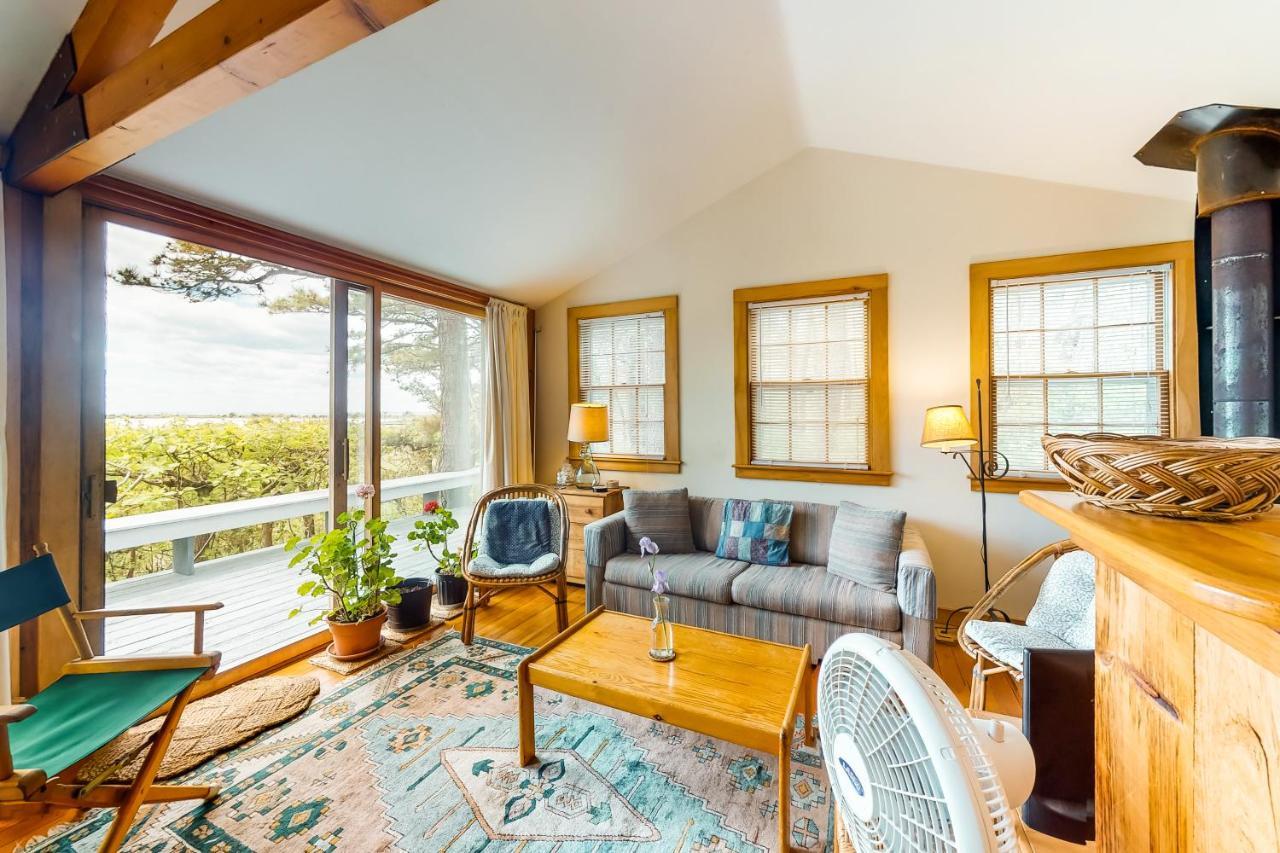 Sunset On The Vineyard Villa Vineyard Haven Exterior photo